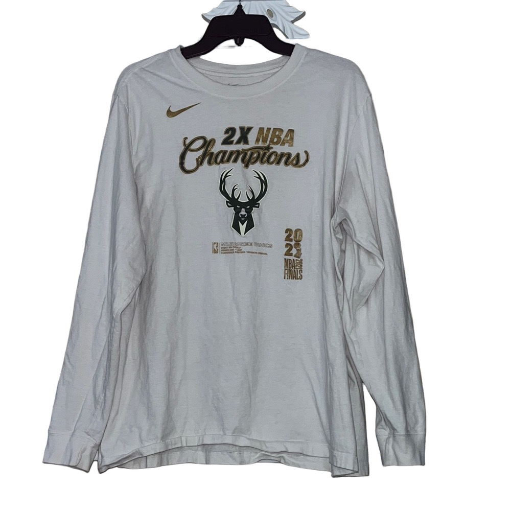 Nike White Milwaukee Bucks 2X Champions Long Sleeve Tee
